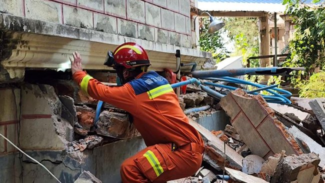 开展踏勘搜寻及安全评估工作