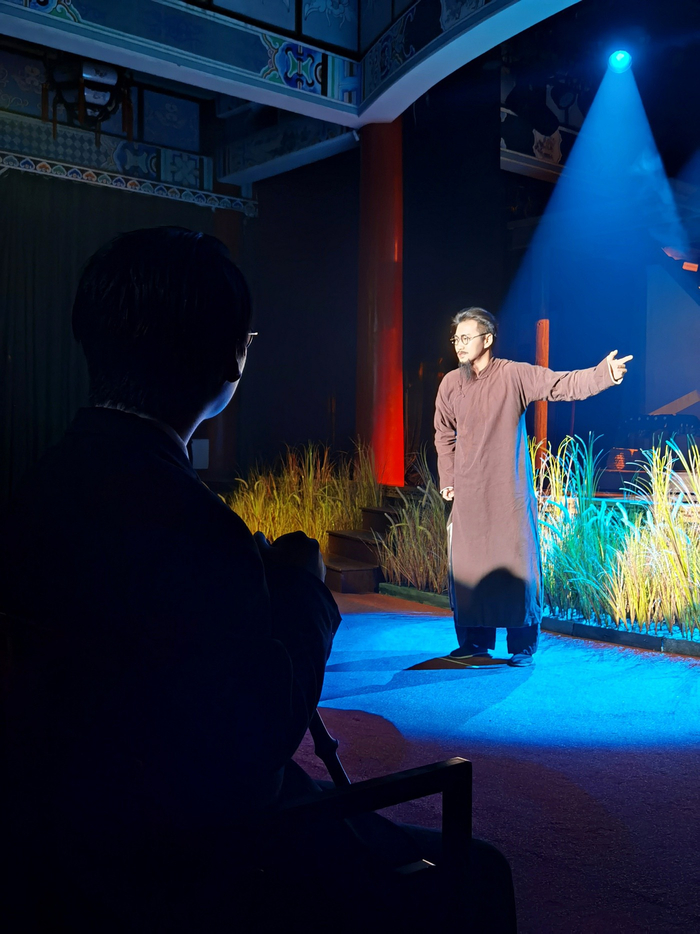 《魁阁时代》在云南大学至公堂公演 闻一多发表最后一次演讲 扮演者：樊奕辰