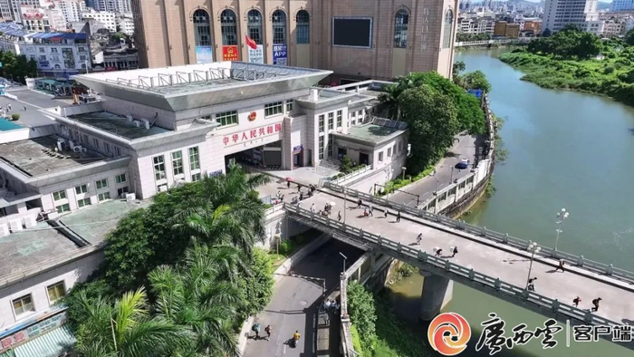 图为东兴口岸北仑河一桥。黄浩铭 摄