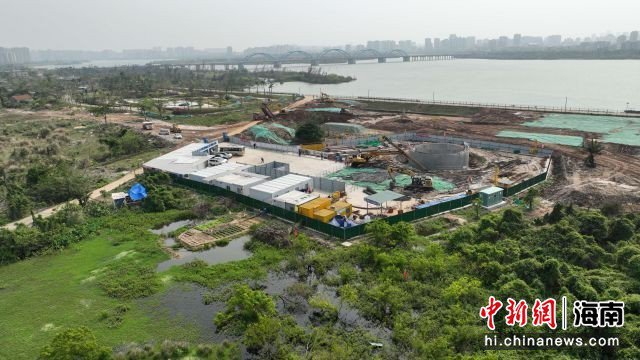 海口220kV滨江输变电新建工程正在紧张施工。海南省自然资源和规划厅供图。