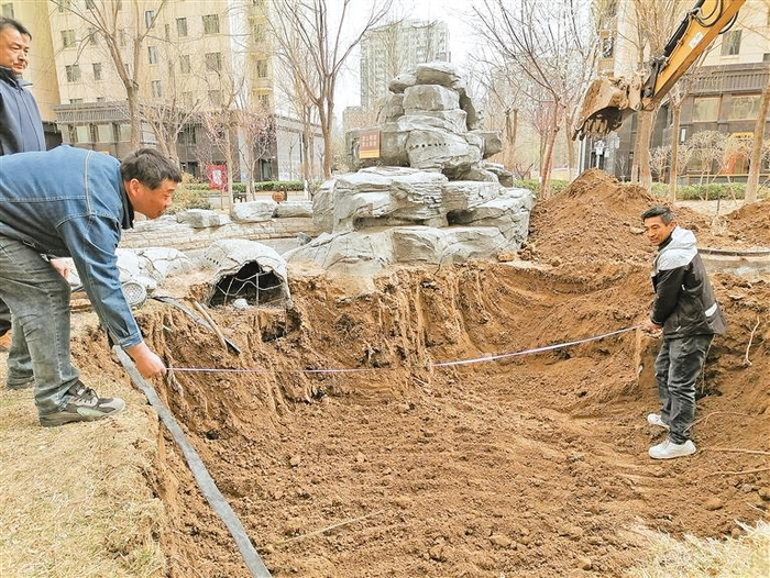 金凤区天润府小区节水改造现场。