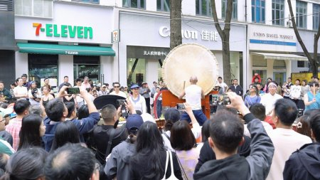 成都东郊记忆“处处是舞台”活动现场。受访者供图