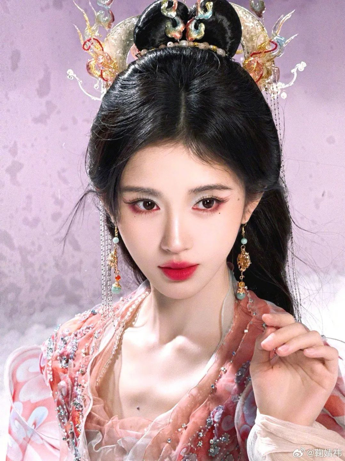 鞠婧祎 图据本人微博