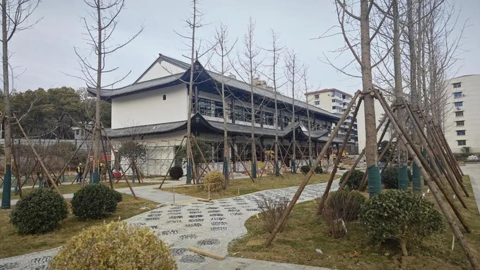 ▲江西省九江市两湖调蓄池及雨水循环中心工程管理用房一角 摄影：于奇木