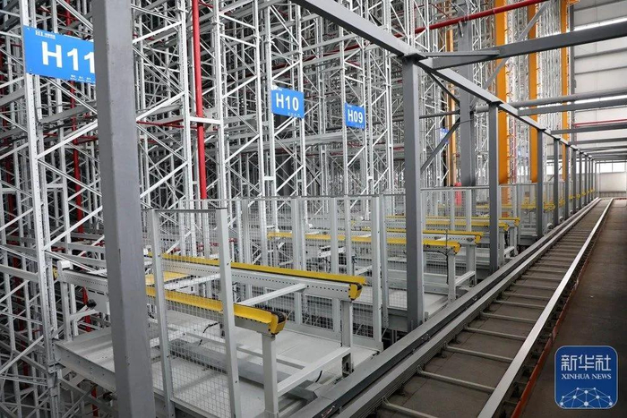 ↑绿联生物科技有限公司智能仓库。