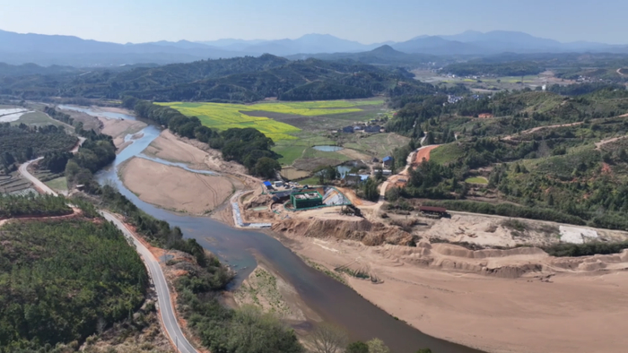 ▲江西省梅江灌区工程黄陂灌片溪口泵站建设项目现场 摄影：赵壮