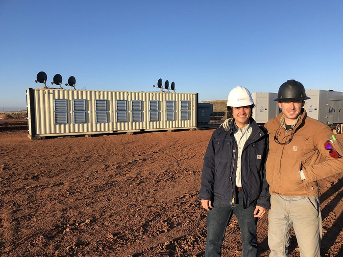 ▲洛克米勒（左）与卡夫内斯（右）的合影（图源：Crusoe）