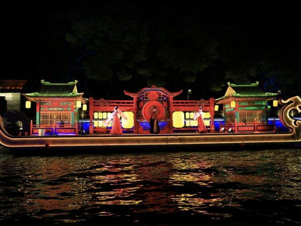 夜游扬州感受古运河的魅力（央广网发  黄磊  摄）