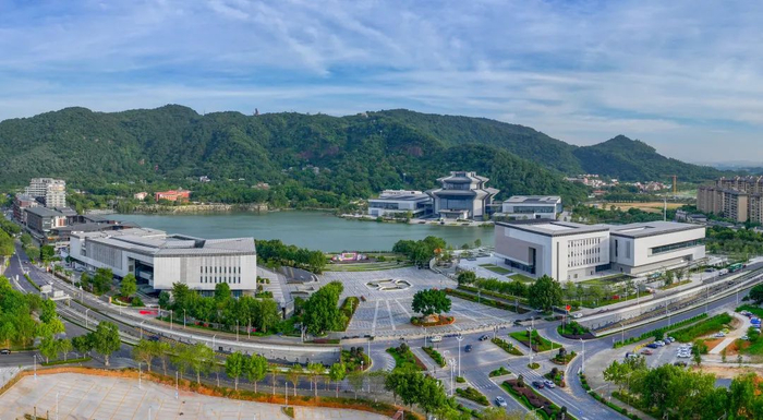 西樵听音湖片区，摄影：李均良。