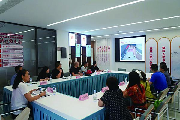     共同协商社区改造事宜