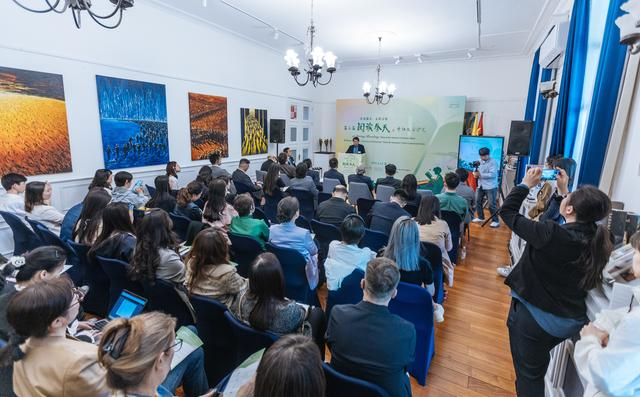 图片说明：环球时报第三届“阅读春天”活动现场 李 昊摄