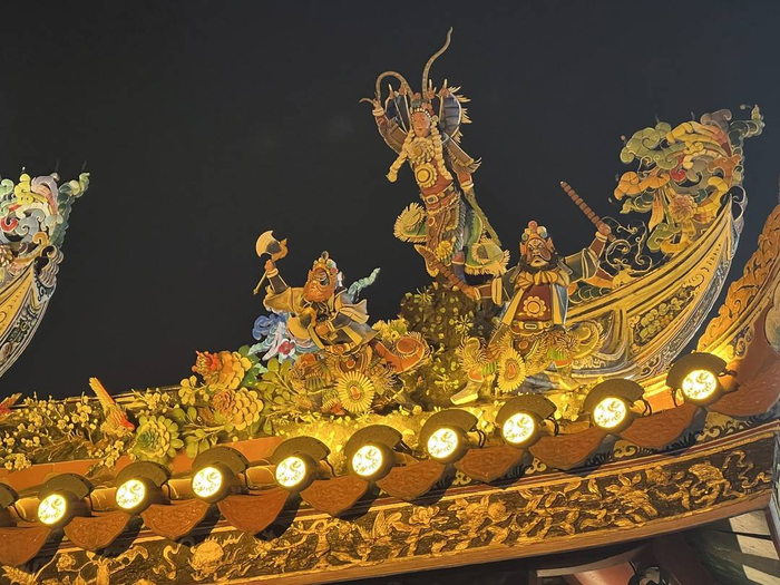 舞剧中的形象灵感来源于嵌瓷