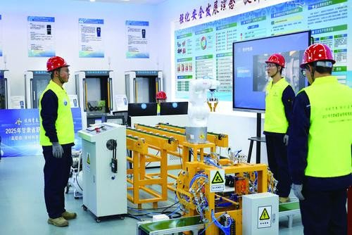 甘肃有色冶金职业技术学院学生参加2025年甘肃省职业院校技能大赛能源动力与材料赛道比赛