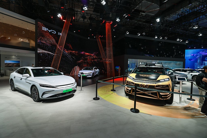 上海国际汽车工业展览会现场，比亚迪汽车。（视觉中国）