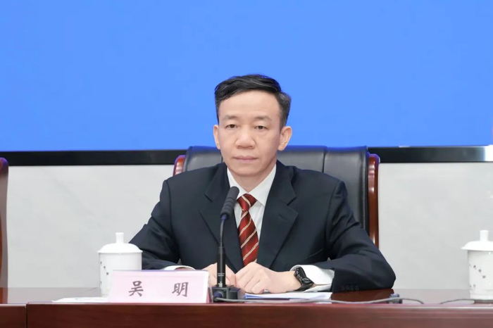 发布人：省国资委副主任 吴明（许梦宇 摄）