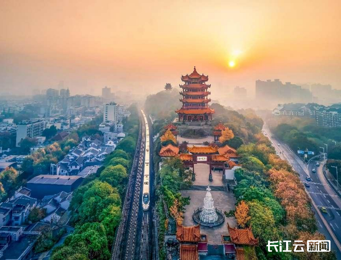 远眺黄鹤楼 汪常青摄