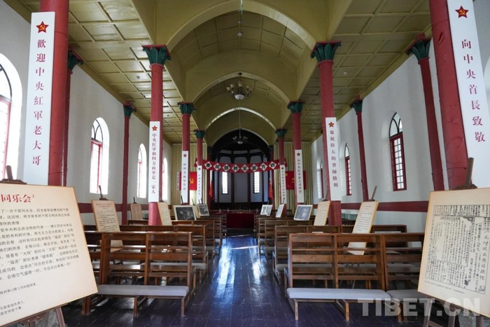 图为红军懋功同乐会会址内部（2024年12月摄）　摄影：边子捷