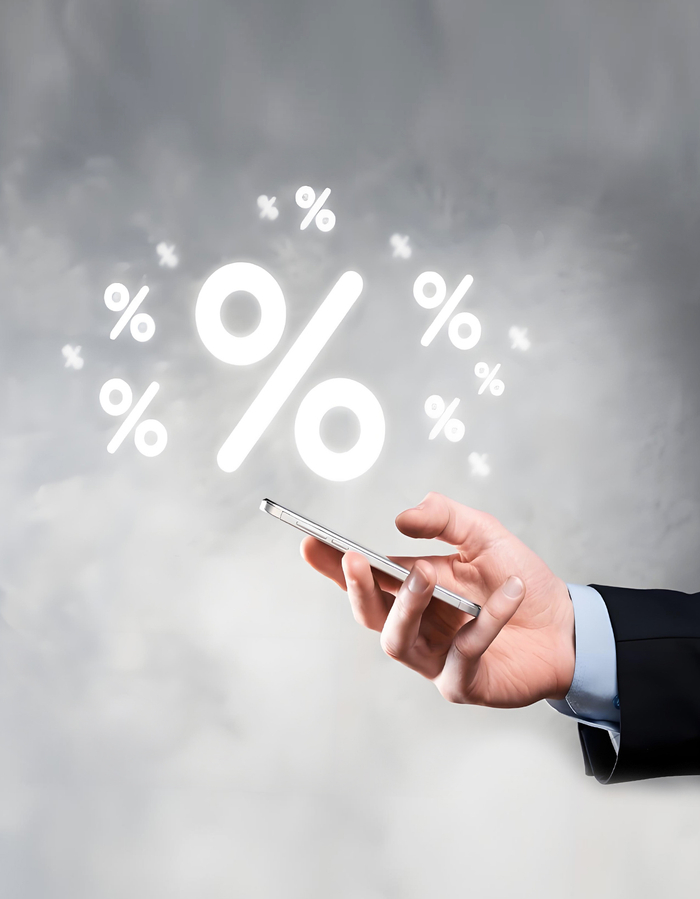 万万没想到，今年五一节前夕，飞天茅台在电商平台的零售价格降至2000元以下。