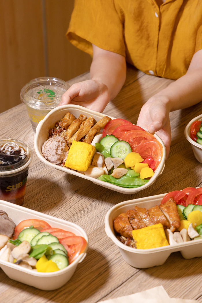 在“237能量碗”中，“2”代表2份优质蛋白质，“3”代表3种精选谷物，“7”代表7种新鲜蔬菜。受访者供图