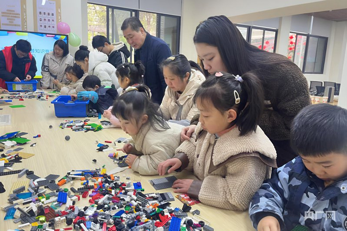 横街社区亲子活动科普知识大比拼（央广网发  横街社区供图）
