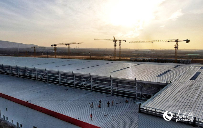 建设中的宁德时代洛阳基地项目。人民网记者 慎志远摄