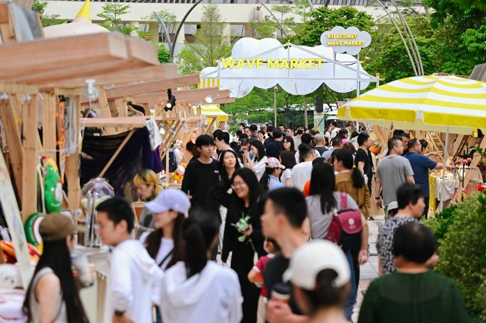 图：海浪市集登陆K11 ECOAST海滨文化艺术区