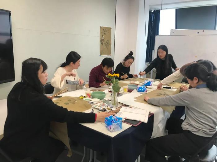同摹共绘传经典