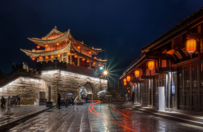 潼川古城墙夜景。三台县委宣传部供图