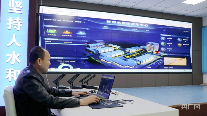 民勤县织就智慧水网以全域“一张图”数字管水（央广网发  马爱彬  摄）