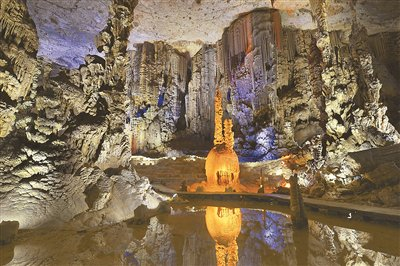 织金洞内的“霸王盔”地质景观。织金县委宣传部供图