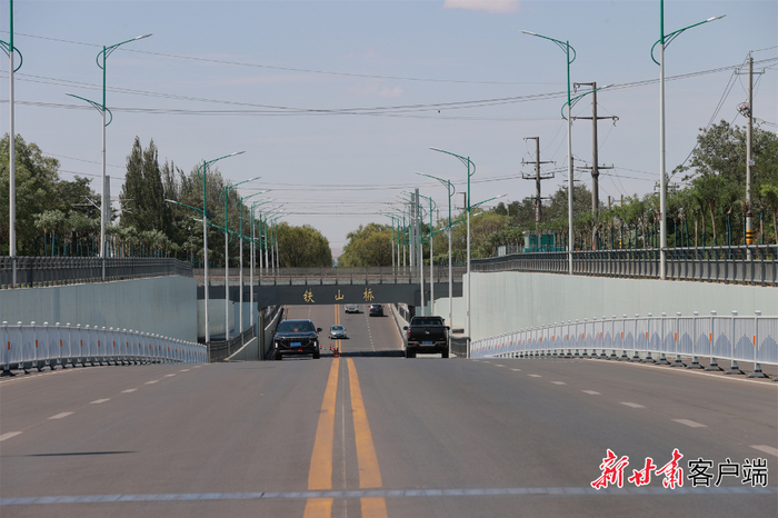 如今的铁山桥。新甘肃·甘肃日报记者 马伊星摄