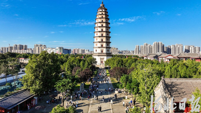航拍的定州开元寺塔。（资料片）河北日报记者李东宇摄