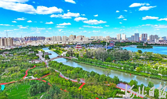 京杭大运河沧州段。（资料片）河北日报记者张昊摄