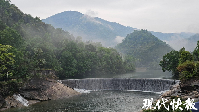 武夷山月亮湾 徐苏宁/摄