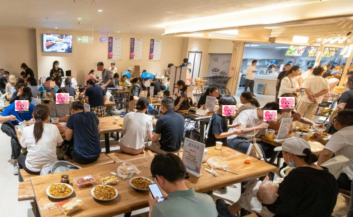 　　△真正的美食让人感到幸福