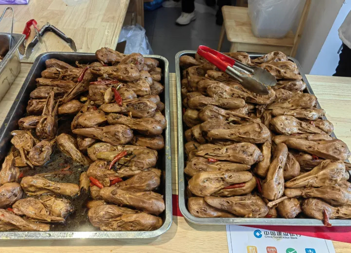 图片来源：橙柿互动