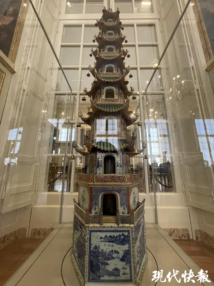 法国国家图书馆黎塞留博物馆的中国瓷塔（之一） 徐洁 摄