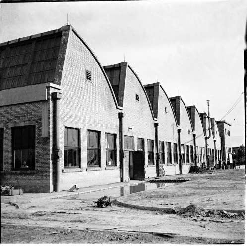 昔日的包豪斯风格老厂房已改造成798文化艺术新地标。798艺术区供图