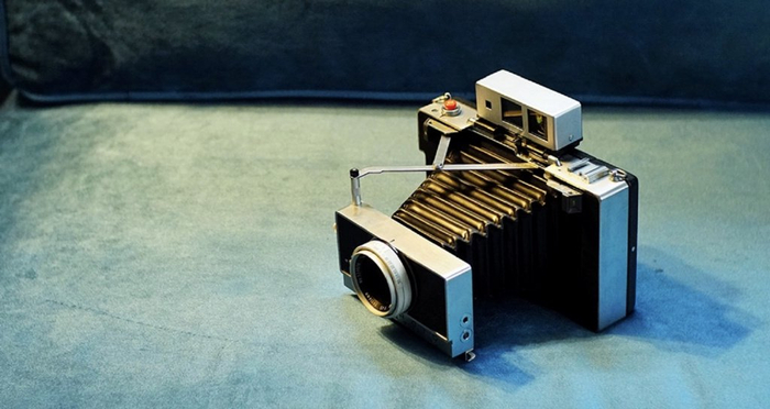 撕拉片相机（宝丽来model180风琴机）图源：受访者宝丽来研习社