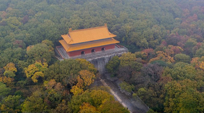 明孝陵被列为全国第一批重点文物保护单位，2003年被列入《世界遗产名录》。图据南京中山陵园管理局官网