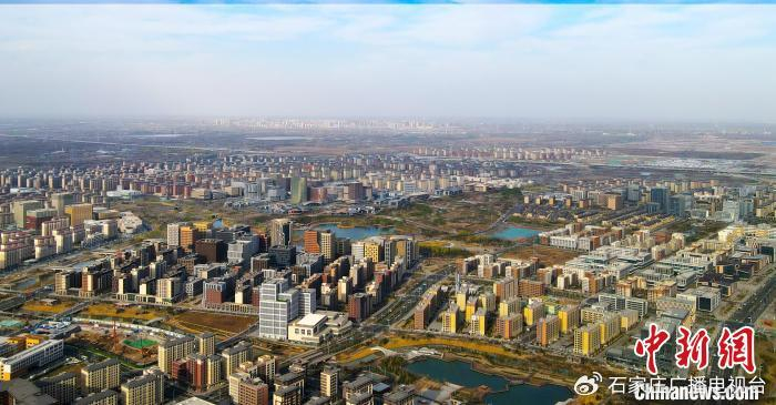 图为3月28日航拍的雄安新区容东片区。刘光昱 摄