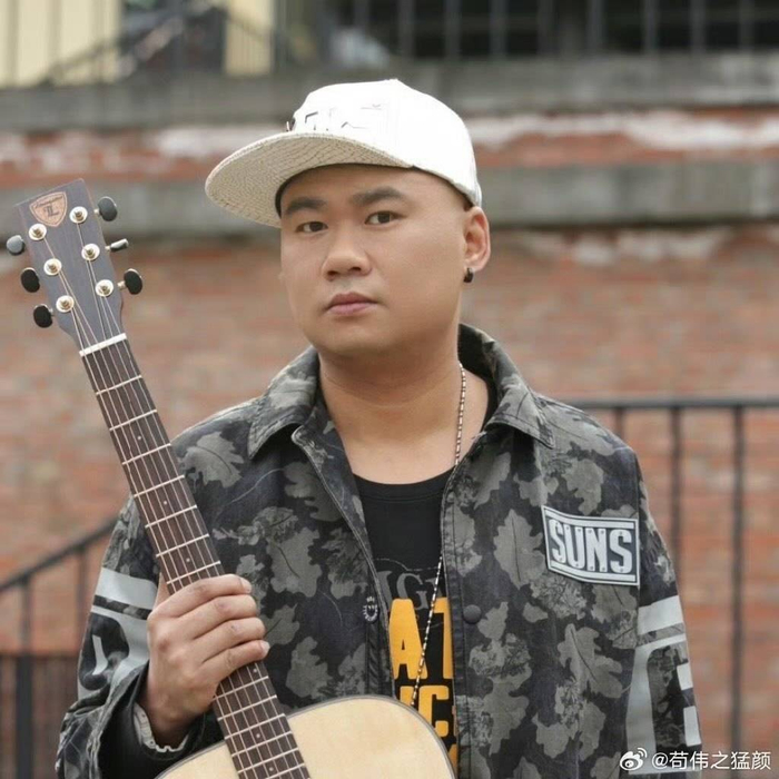 苟伟 图据苟伟微博