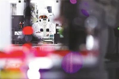 光学元组件检测。