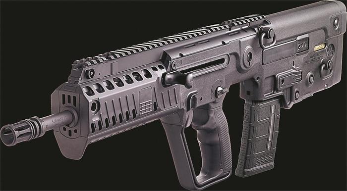 　　X95步枪及其护木。