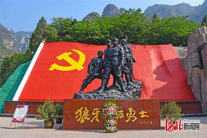 狼牙山五勇士雕塑。 公茂秀摄