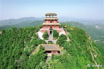 具茨山顶上的轩辕阁