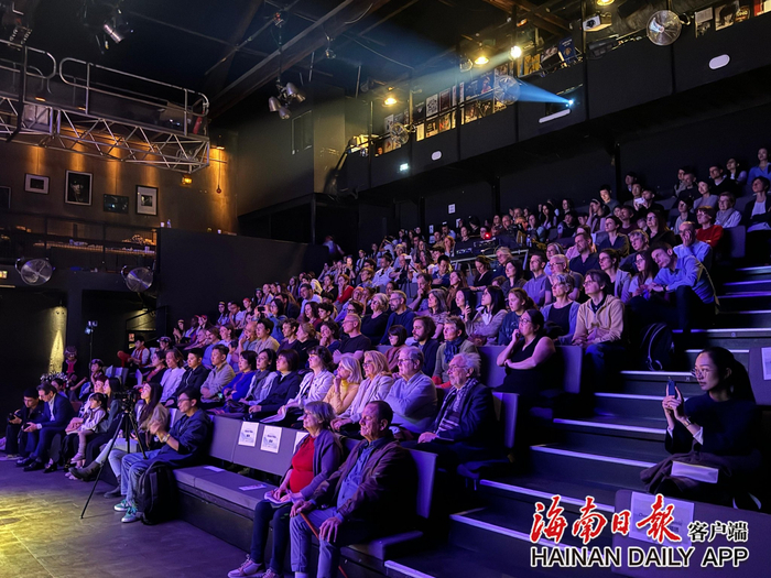 音乐会现场座无虚席。海南日报全媒体记者谢凯 摄