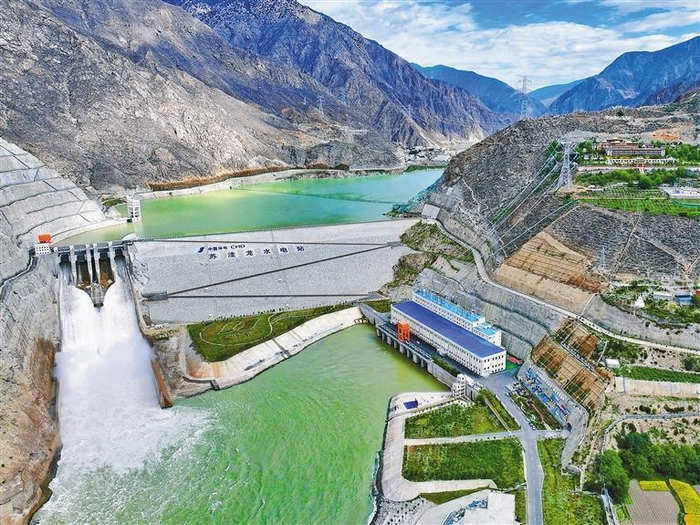         图为西藏首个百万千瓦级电站——华电金上苏洼龙水电站。本报通讯员 戴麒麟 摄