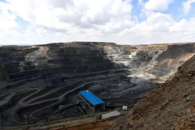 稀土矿（图源：新华社）