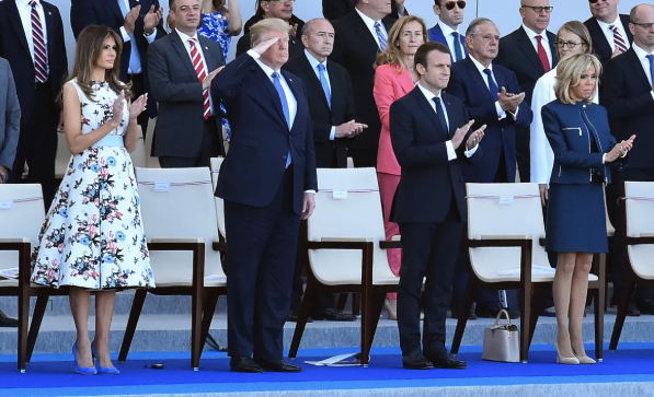 （特朗普2017年参加法国国庆阅兵）